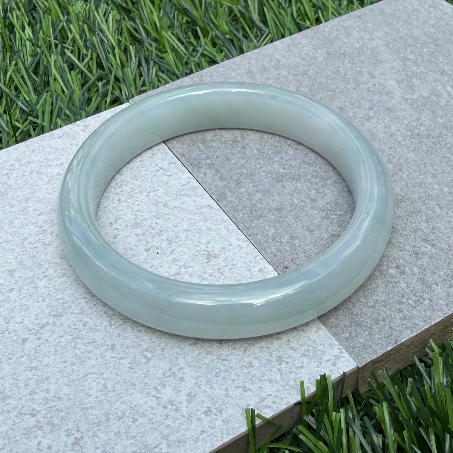 JBG25005 Spring Terrain | Light Green Jadeite Bangle