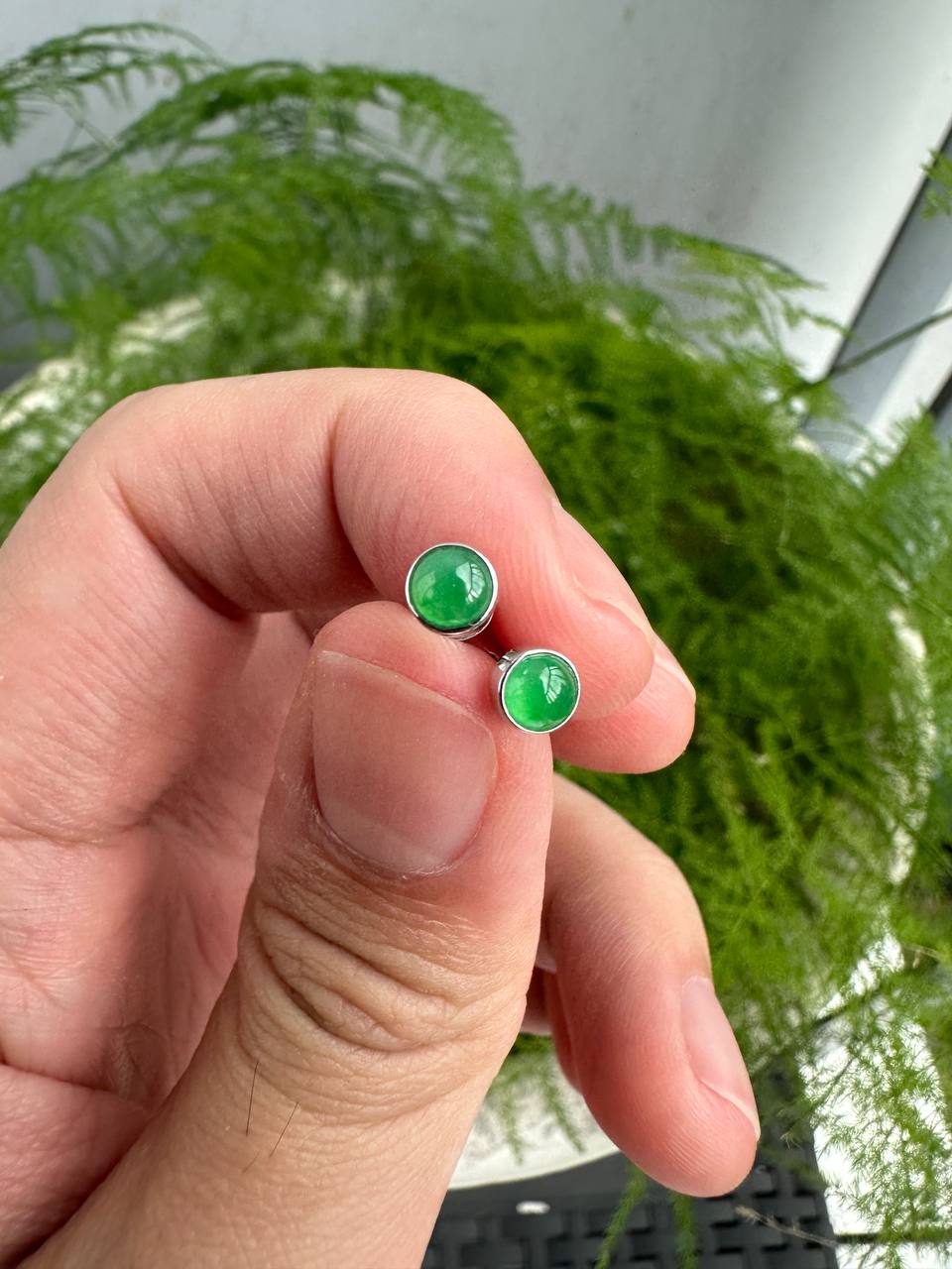 JO230010 The Northen Stars | Icy Sunny Green Jadeite Jade Earring Studs in 18K White Gold