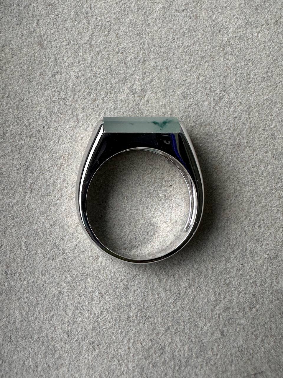 Ice Rod | Icy Bowed Rectangle Jadeite Cabochon in 18K White Gold | HK18.5 | US8