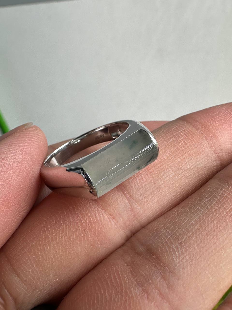 Ice Rod | Icy Bowed Rectangle Jadeite Cabochon in 18K White Gold | HK18.5 | US8