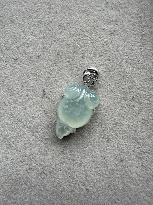 JA224009 Poisson | Icy Snowflake Blue-based Muna Jadeite in Goldfish Carving with 18K White Gold Setting