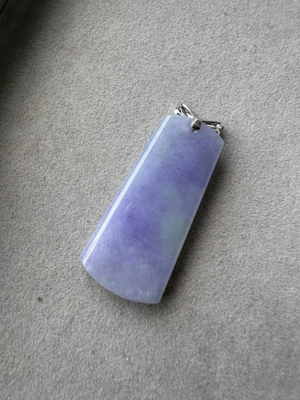 JWS25001 Princess | Intense Lavender Wushi Jadeite with Peony Carving set in 18K White Gold and diamond.