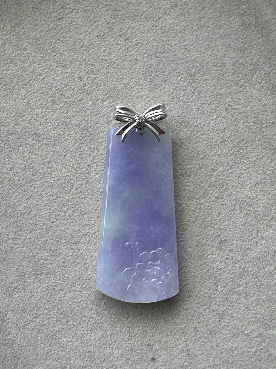 JWS25001 Princess | Intense Lavender Wushi Jadeite with Peony Carving set in 18K White Gold and diamond.