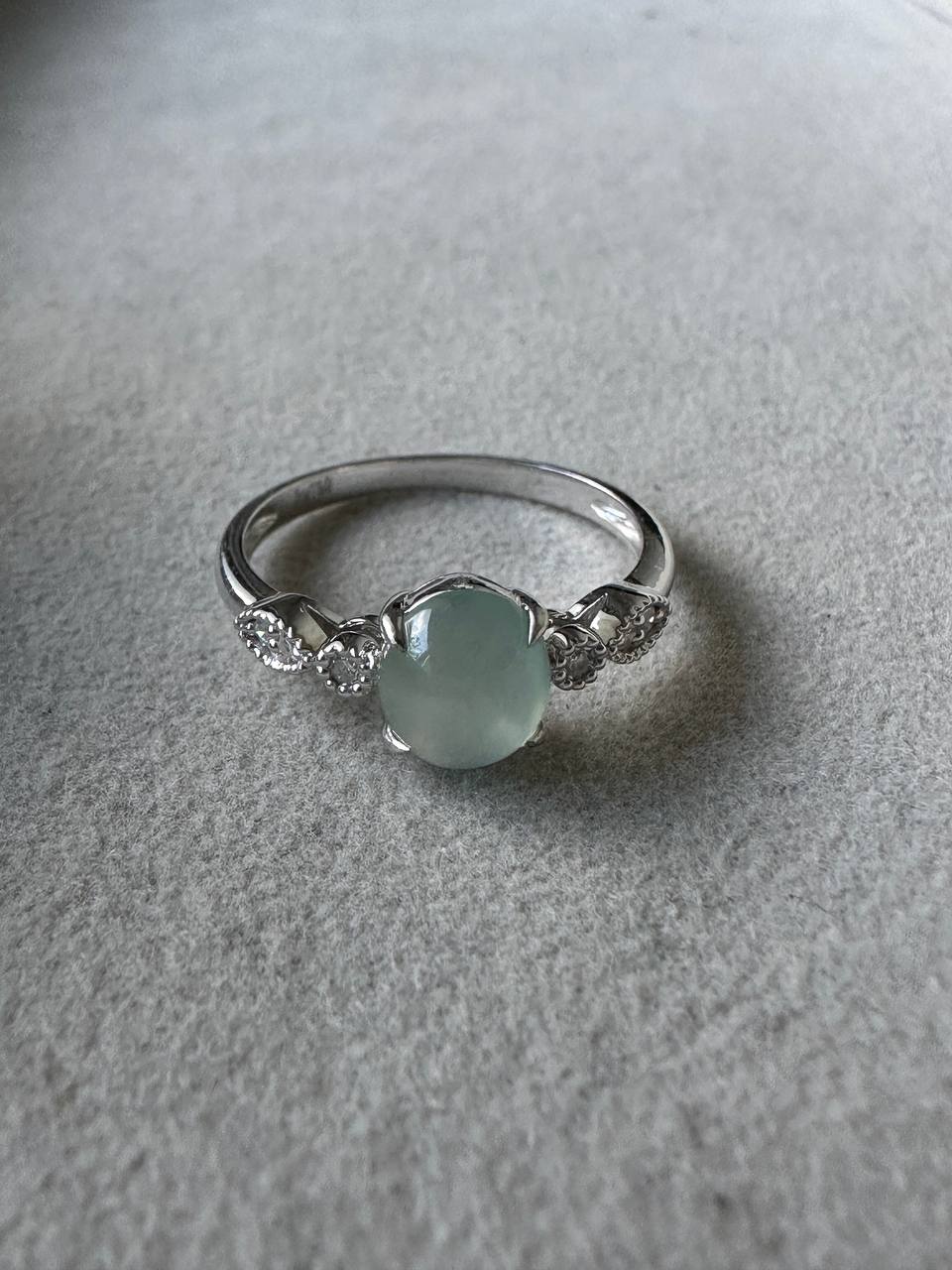 JO2503 Regalia | Green based Jadeite Cabochon in 18K White Gold and Natural Diamonds HK12.5 | US 2.5