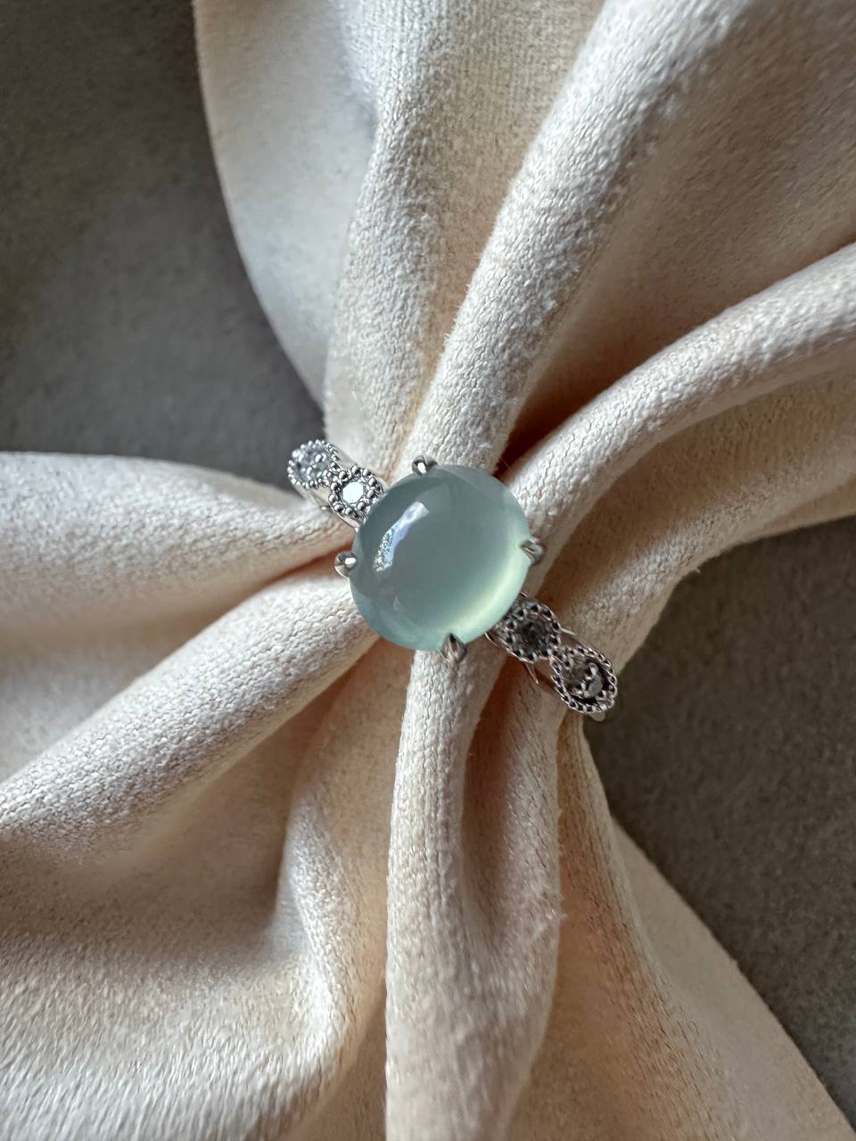 JO2503 Regalia | Green based Jadeite Cabochon in 18K White Gold and Natural Diamonds HK12.5 | US 2.5