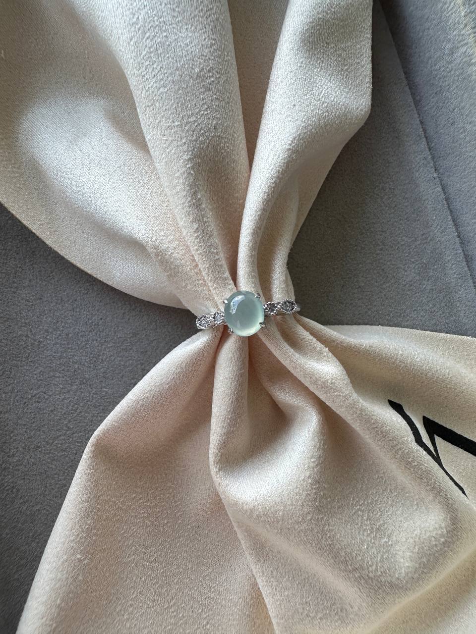 JO2503 Regalia | Green based Jadeite Cabochon in 18K White Gold and Natural Diamonds HK12.5 | US 2.5