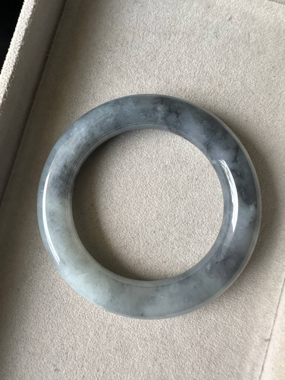 JBG25004 The Third Calligraphy | Smoky Black Wuji Jadeite Round Bangle Size 55