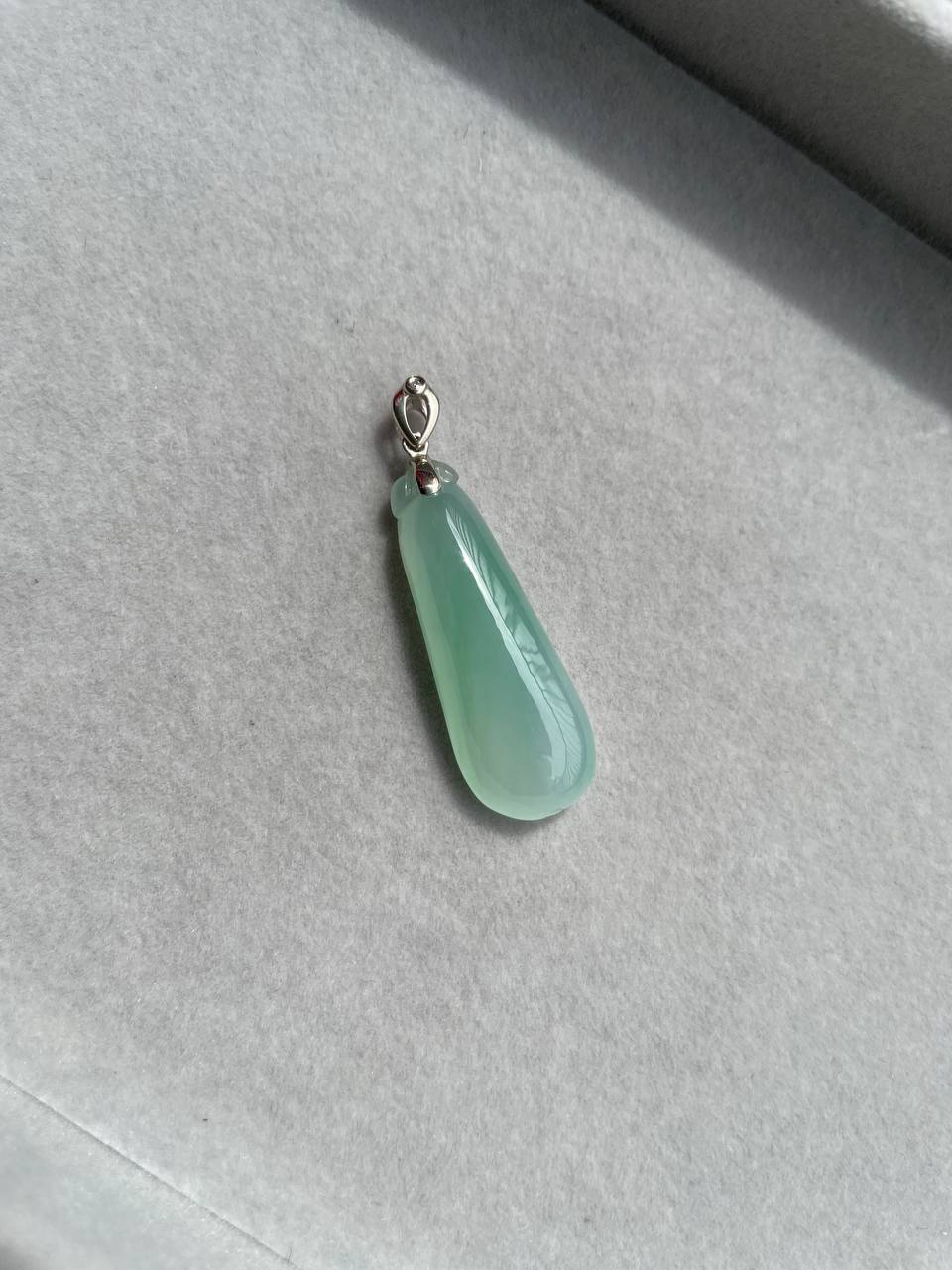 JO224001 The Icy Green Gourd