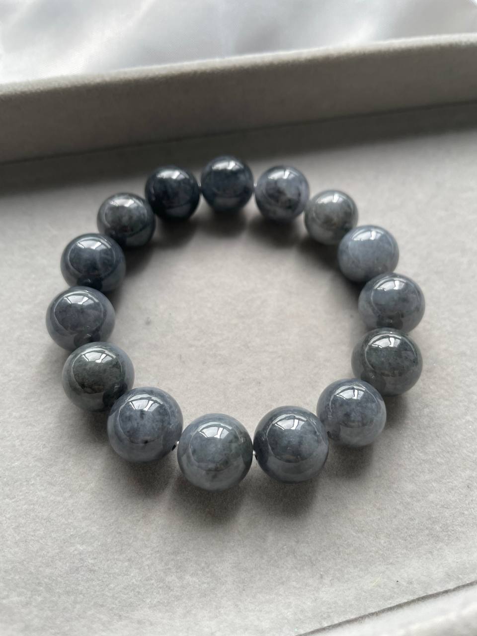 JBD223009 The Black Meteor Jade Bracelet