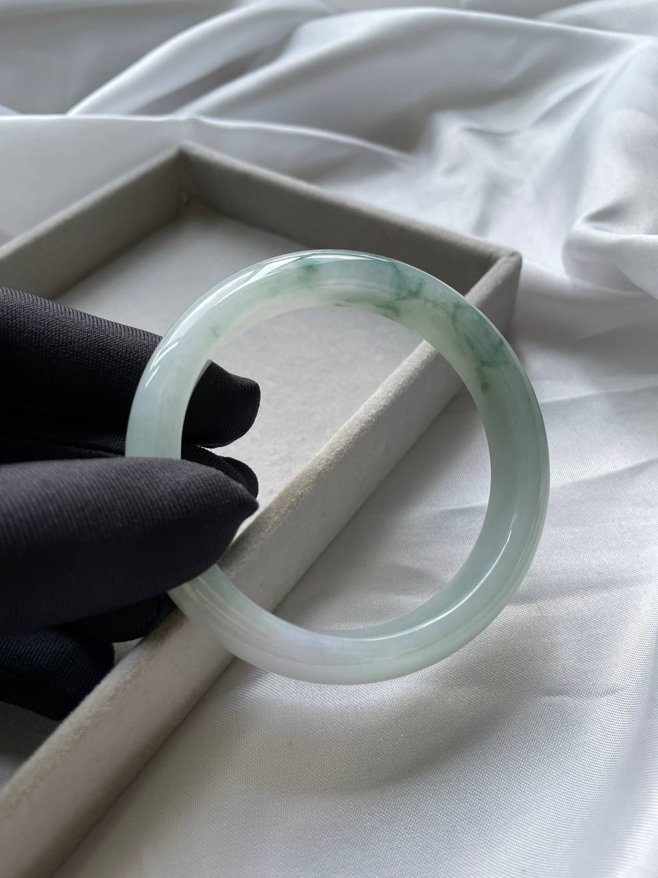 JBG223017 The Great Serenity Jade Bangle Size 58.0