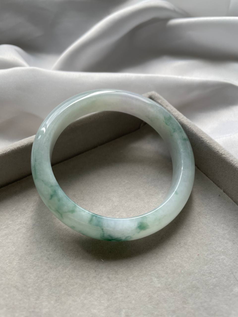 JBG223017 The Great Serenity Jade Bangle Size 58.0