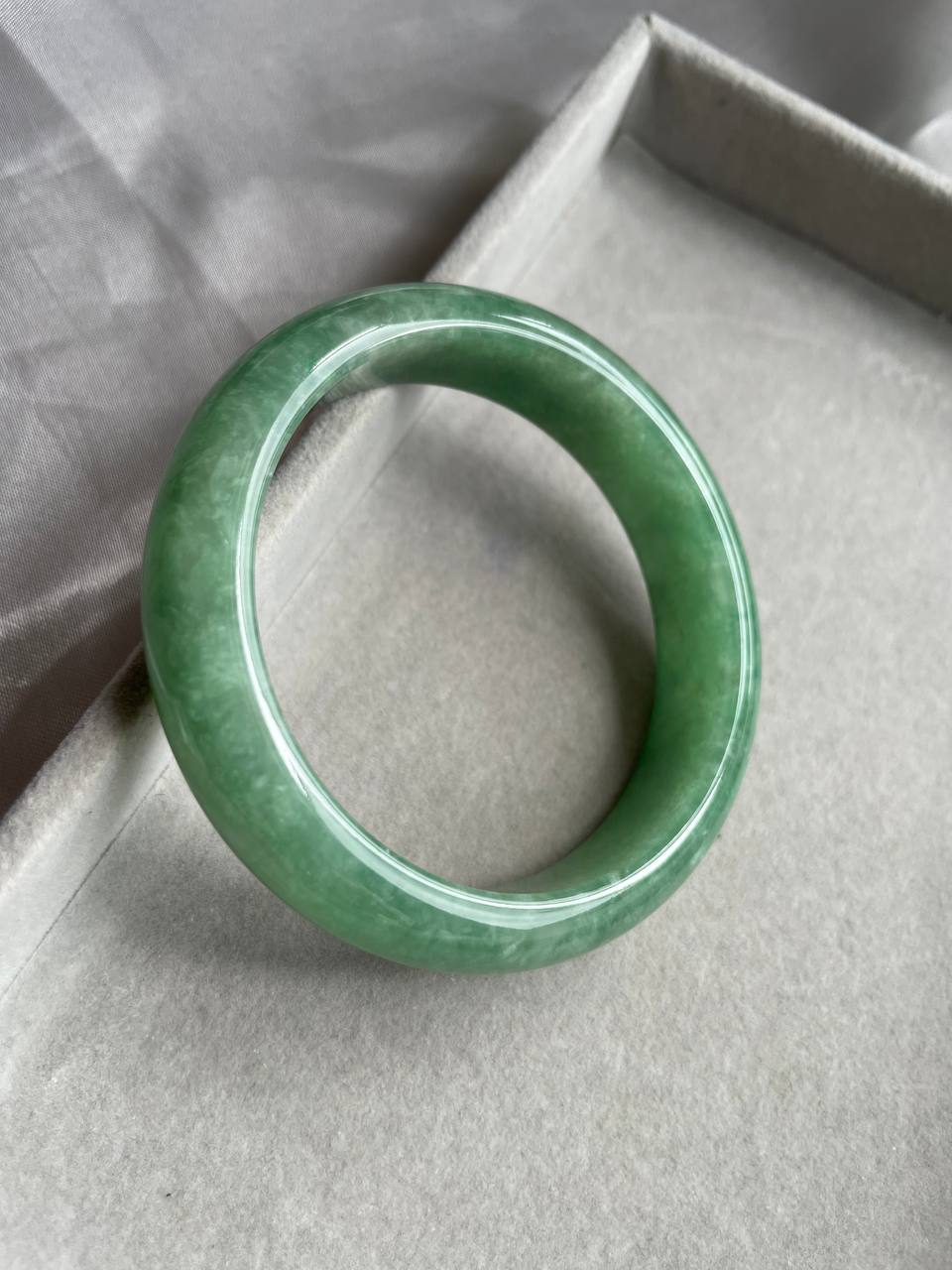 JBG223006 The Green Jadeite Bangle Size 54.9