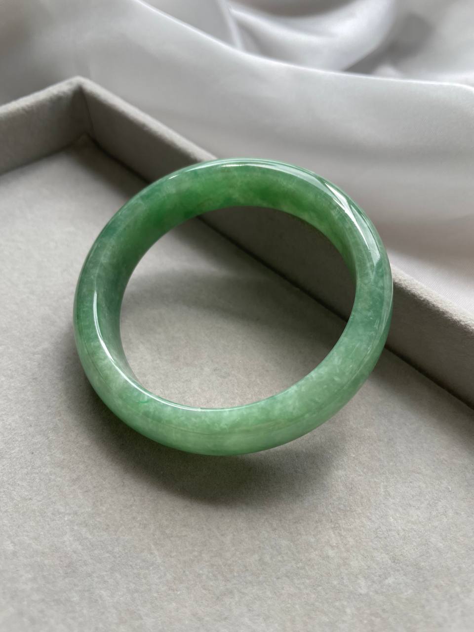 JBG223006 The Green Jadeite Bangle Size 54.9