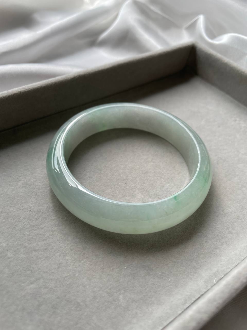 JBG223007 The Forest Snow Bangle