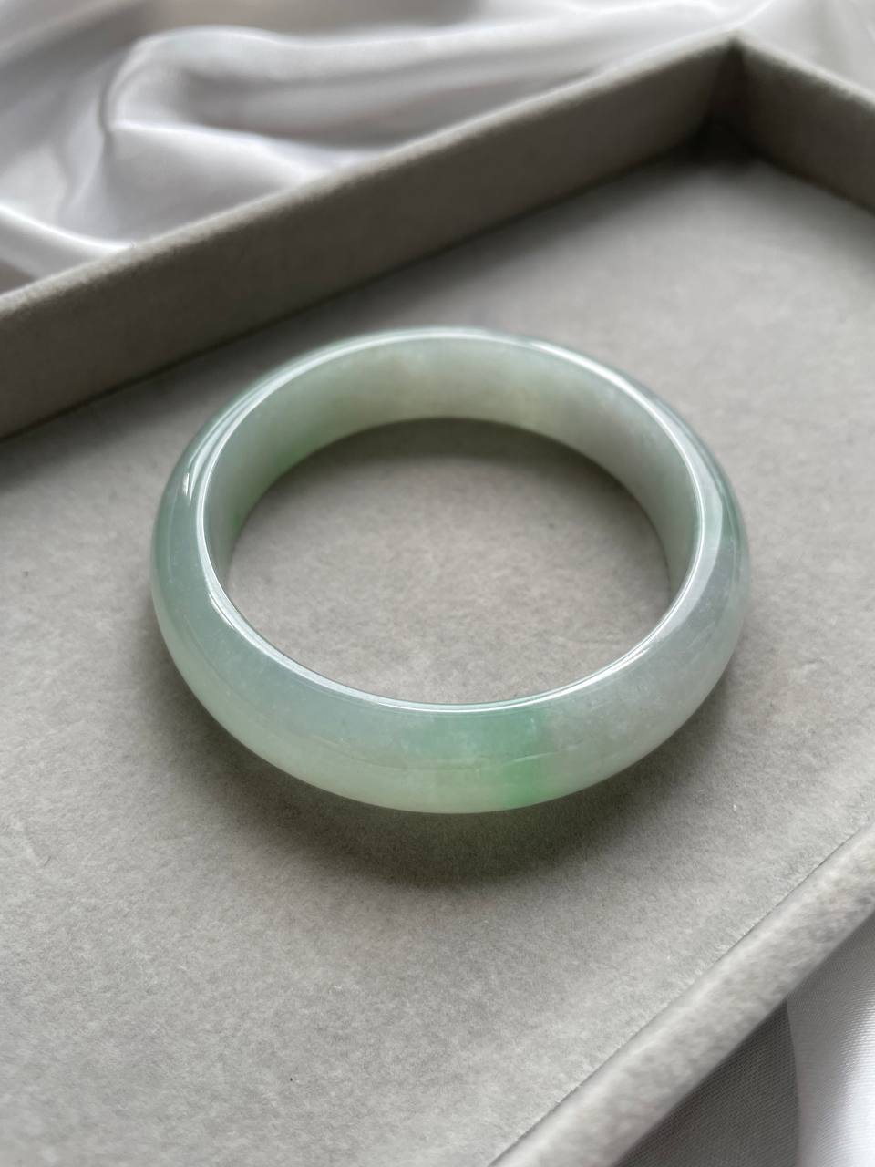 JBG223007 The Forest Snow Bangle
