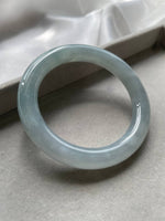 JBG223011 The Snowstorm Jade Bangle