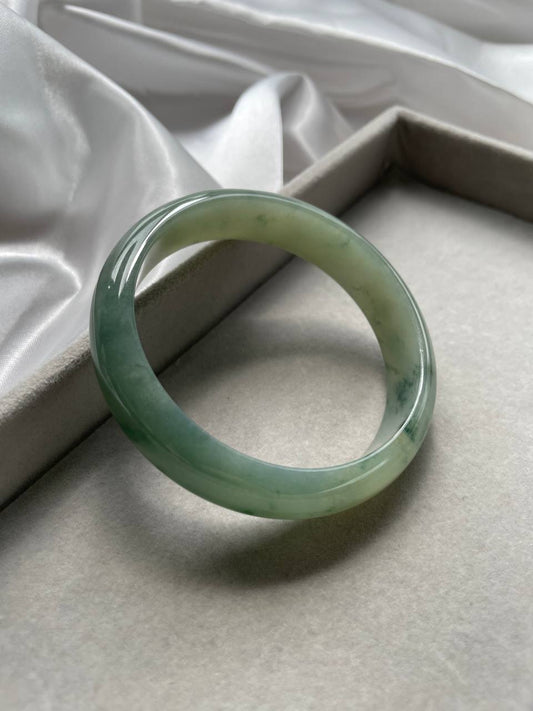JBG223012 The Aged Olive Green Jade Bangle Size 56.8