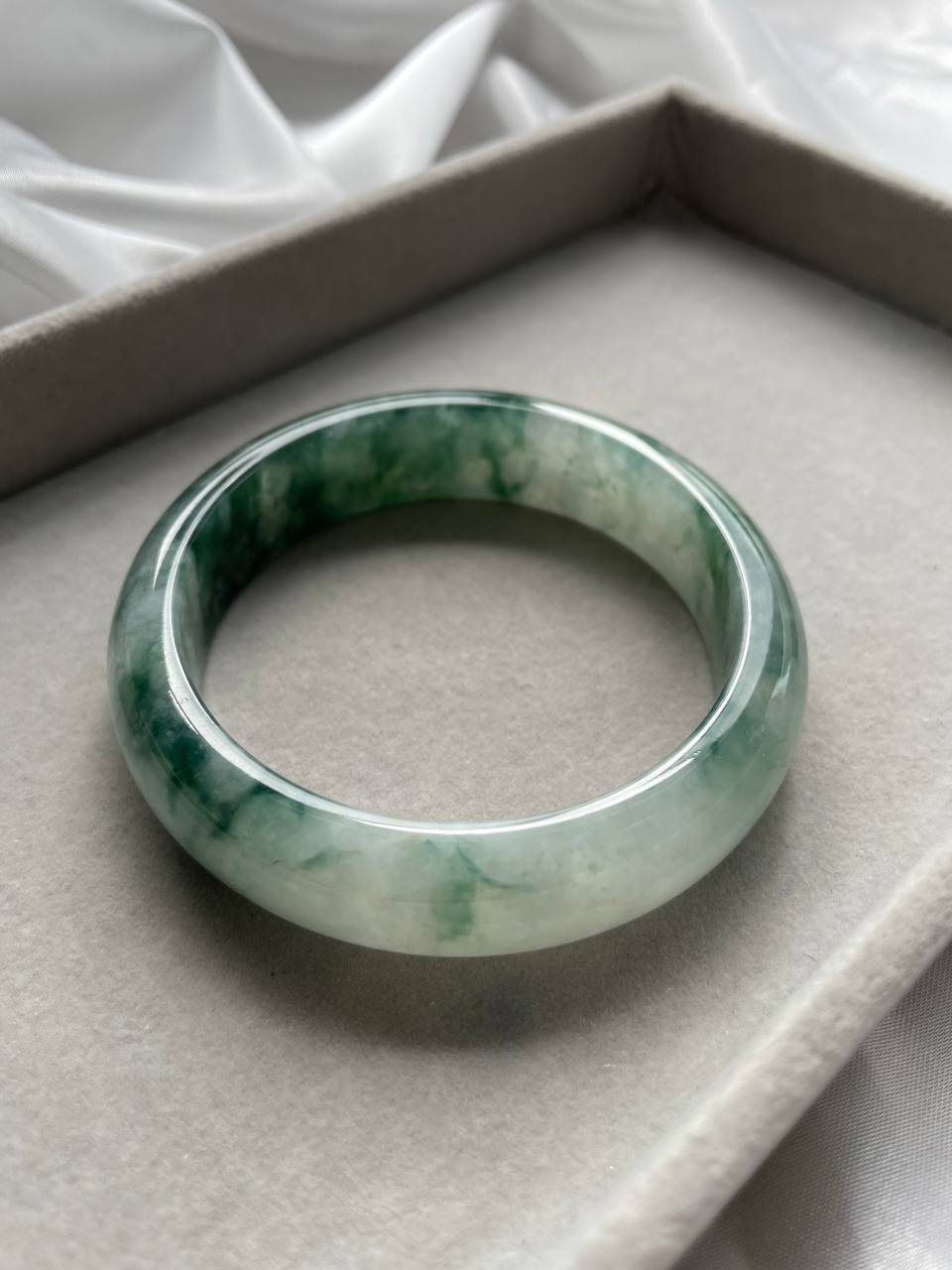 JBG223013 The Great Marbling Bangle Size 57.2