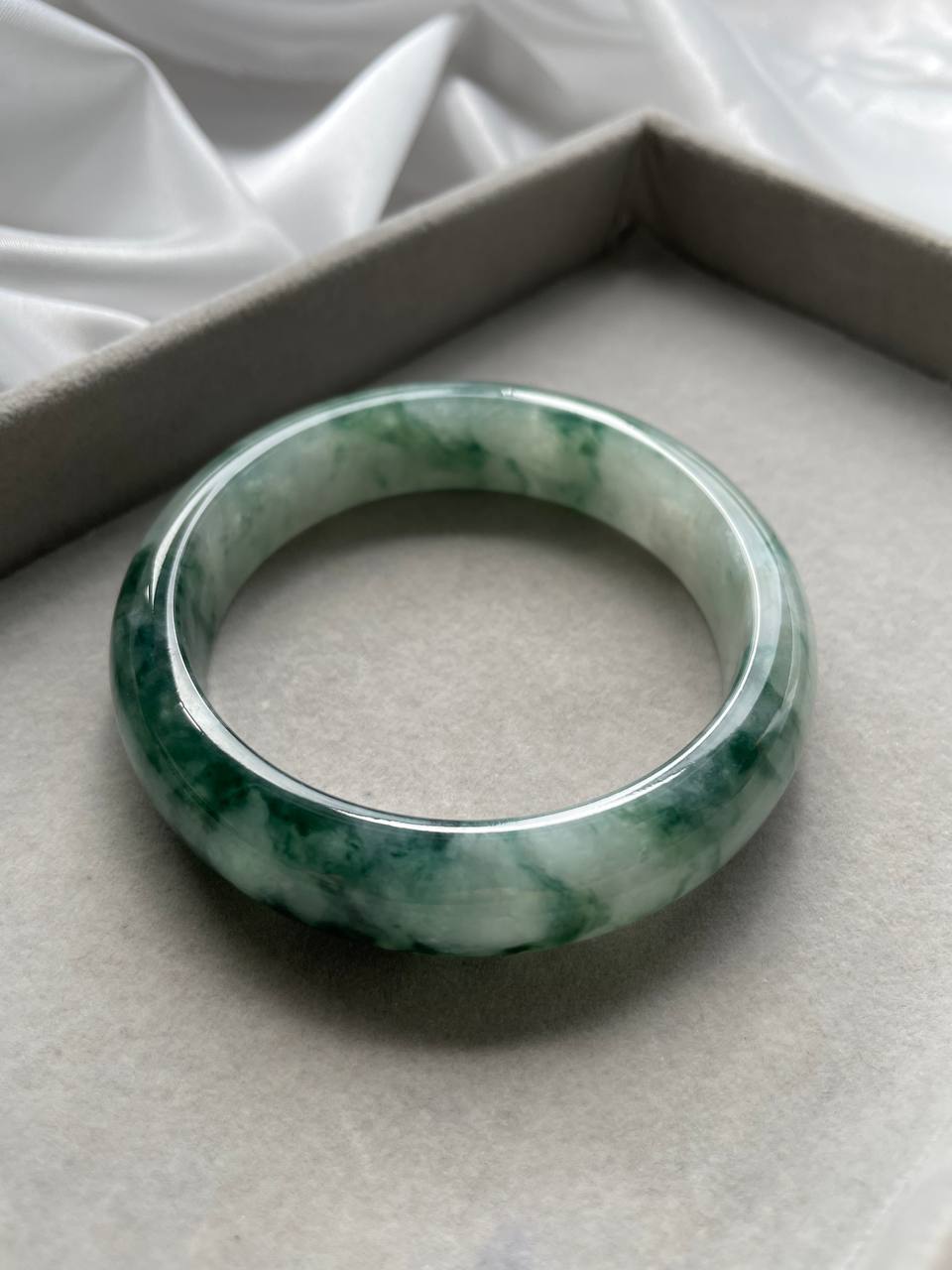 JBG223013 The Great Marbling Bangle Size 57.2
