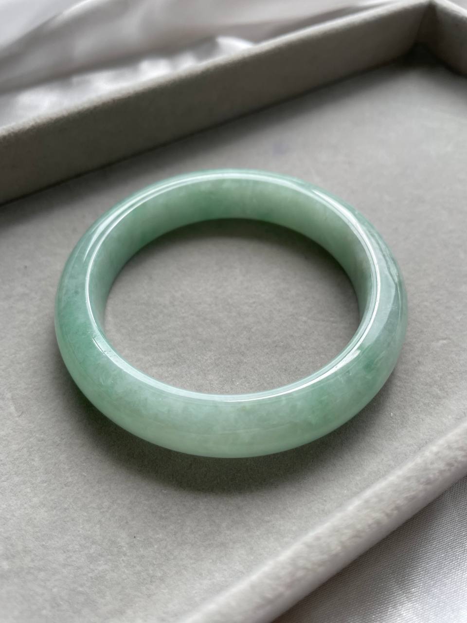 JBG223014 The Mystic Apple Jade Bangle Size 56.5