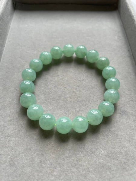 JBD223007 The Icy Green Jadeite Jade Beads Bracelet