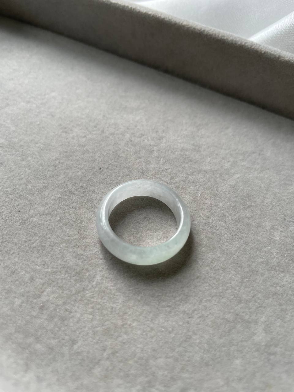 JO227018 The Icy Snowstorm Jadeite Ring | HK17 | US7.5