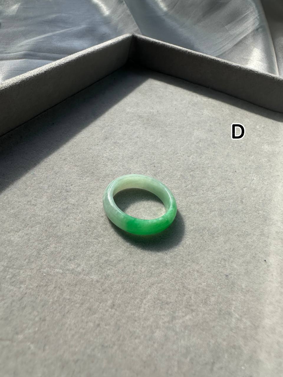 JO230003 Apples on my Finger | Bright Apple Green Jadeite Rings in size HK14, 18, and 19
